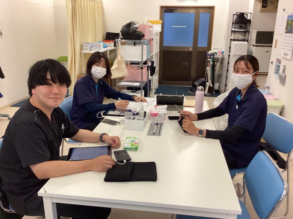 あうる訪問看護リハビリステーション　本郷台サテライト
　和気あいあい